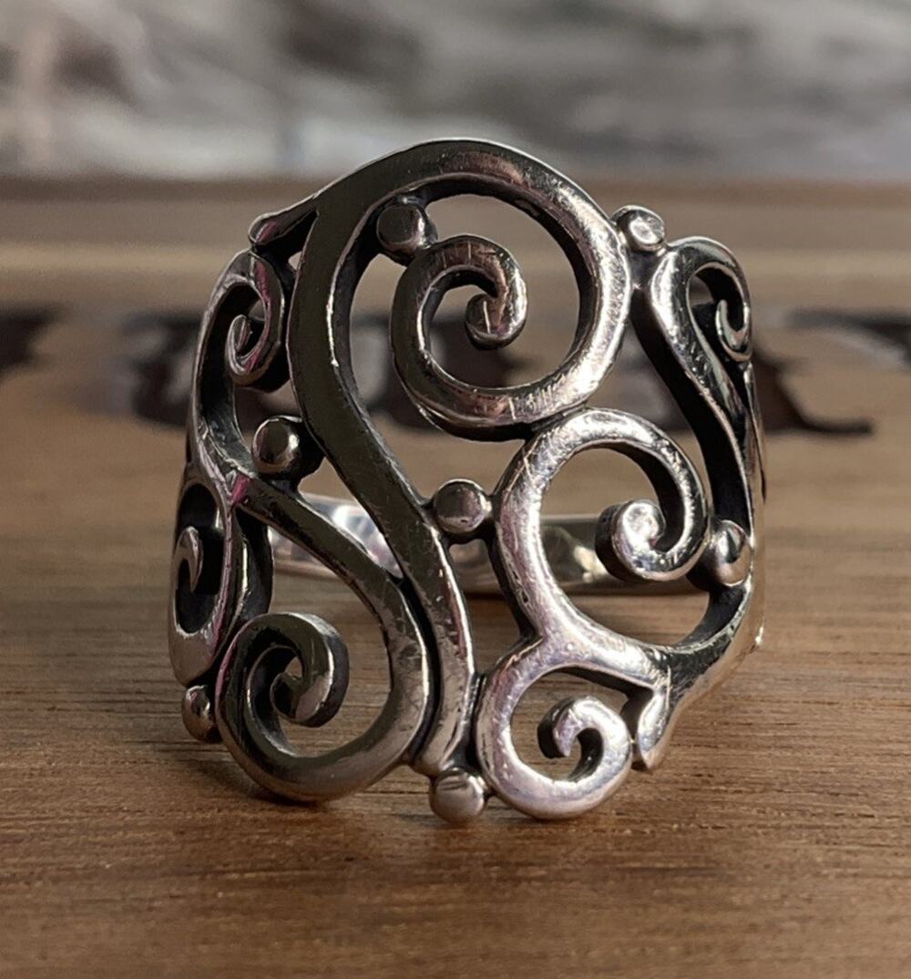 Retired James Avery Open Sorrento Sterling Silver Ring Size 8